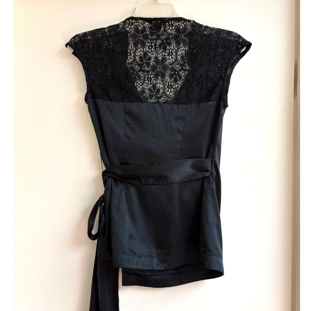 Banana Republic Black Satin Wrap Blouse Lace Back Vintage 2010 Holiday Top XS - Picture 3 of 9